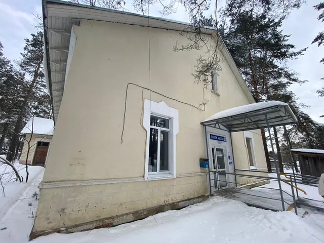 Продажа федерального имущества, расположенного по адресу:Орловская область, р-н Хотынецкий,п. Жудерский, ул. Школьная, д. 9, пом. 1: нежилое помещение с кадастровым номером 57:03:0270101:362, общей площадью 268.9 кв.м, РНФИ П13710003951,