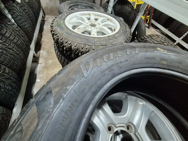 Автомобильная летняя шина Viatti Strada Asimmetrico 215/60 R16