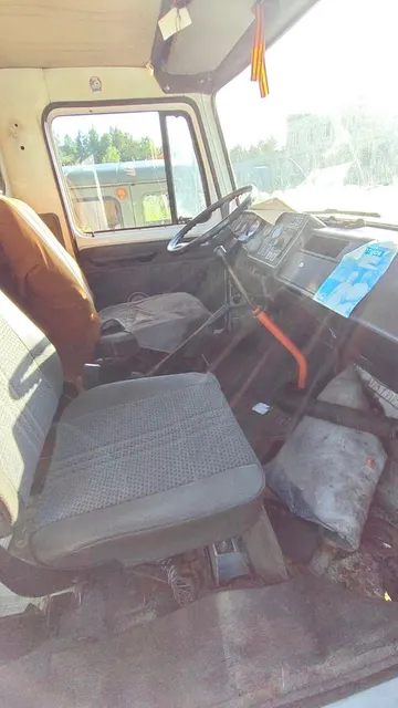 Автомобиль Автоцистерна для перевозки молока, регистрационный номер В896ТО10