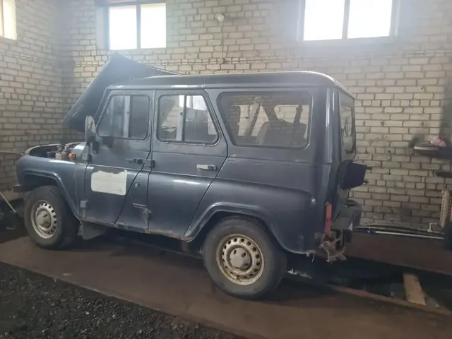 марка, модель ТС – UAZ Hunter; государственный регистрационный номерной знак – Н302НМ 33, идентификационный номер (VIN) – XТТ315195G1002373; наименование (тип ТС) – легковой; категория ТС - В; год изготовления ТС - 2016; модель, № двигателя – 409050*G3026203; шасси (рама) № – 315100G0554831;  кузов (кабина, прицеп) № – XTT315195G1002373; цвет кузова (кабины, прицепа) – темно-серый металлик; мощность двигателя л.с. (кВт) - 128 (94,1); рабочий объем двигателя, куб. см. - 2693