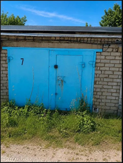 Здание, площадь 18,8 кв.м., назначение: нежилое, наименование: гараж.