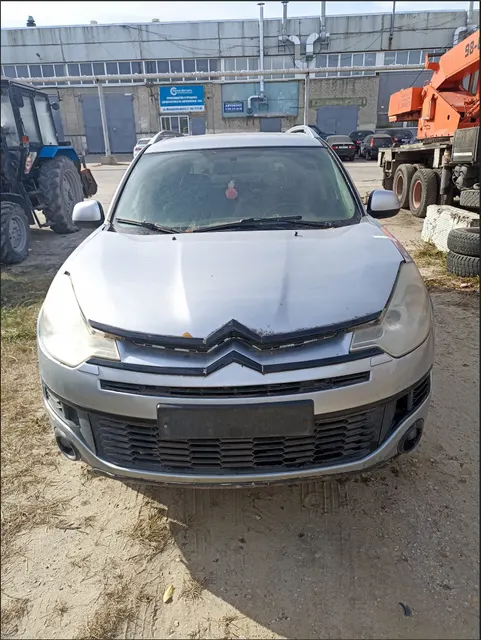 Автомобиль марки Citroën C-Crosser (10*)