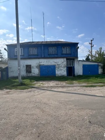 Здания, общей площадью 148,7 кв.м., кадастровый номер 73:17:040115:205, реестровый номер федерального имущества П12730001852, и земельный участок общей площадью 835,9 кв.м, кадастровый номер 73:17:040115:7, реестровый номер П11730000451, расположенные по адресу: Ульяновская область, Сурский район, р.п. Сурское, ул. Хазова, д. 39А