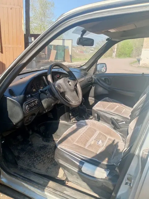 Легковой автомобиль универсал CHEVROLET NIVA 212300-55, VIN X9L21230090284870, 2009 года выпуска, категория ТС: «В»; шасси (рама): отсутствует; цвет кузова: светло-серебристый.