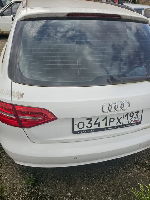 Автомобиль марки Ауди 4, VIN WAUZZZ8KDA0677737, г.в 2012. Документы отсутствуют.