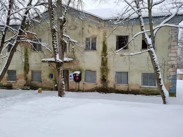 Объект недвижимости (нежилое помещение) с кадастровым номером 67:10:0250101:747, площадью 412,8 кв.м, расположенного по адресу:Смоленская область, Кардымовский муниципальный район, сельское поселение Шокинское, деревня Шокино
