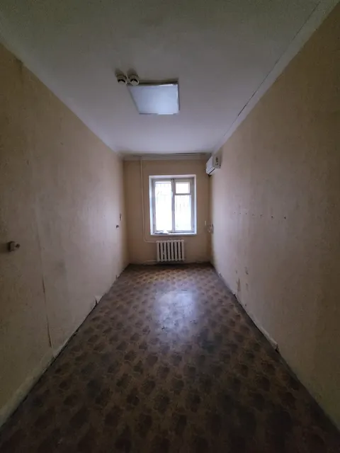Право на заключение договора аренды нежилого помещения (номер на поэтажном плане: 26) с кадастровым номером 55:36:090301:14721 общей площадью 10,7 кв. м, расположенного на 1 этаже здания по адресу: г. Омск, ул. Братская, д. 13.