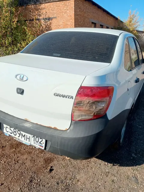 LADA 219010