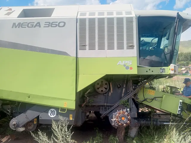 Комбайн CLAAS MEGA  360