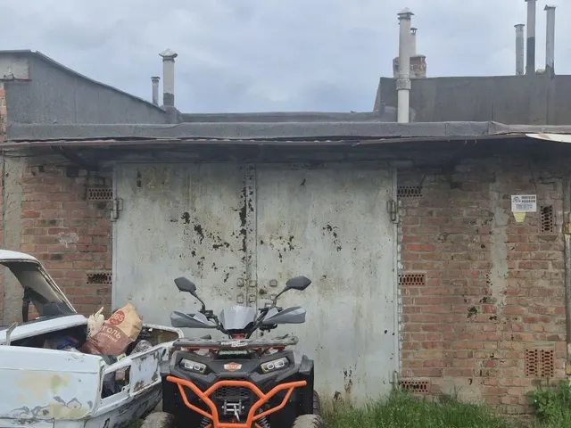 Нежилое здание, гараж площадью 22,70 кв.м. (общая долевая собственность, доля в праве 1/2),  кадастровый № 61:02:0120103:666, должник Шеренкова Л.К., (Поручение ТУ Росимущества в РО от 20.10.2026 № 61-1856-У). Адрес (местоположение): Ростовская область, м.р-н Аксайский, г.п. Аксайское, г. Аксай, гск ГСК Автомобилист, г-ж 122.