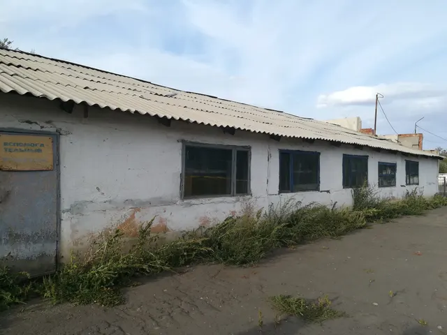 Нежилое здание площадью 635,3 кв.м., кадастровый номер 55:18:130108:741