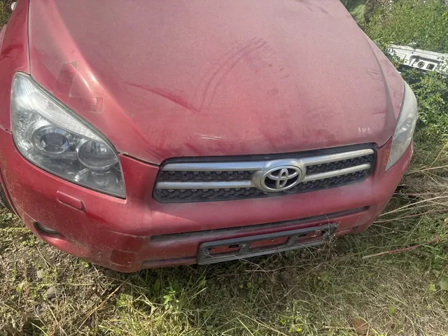 Автомобиль TOYOTA RAV-4, 2008г.в., VIN JTMKD31V205030032, комплектность и состояние  не проверялась данное  имущество обращено в доход государства. Находится в г.Красноярск