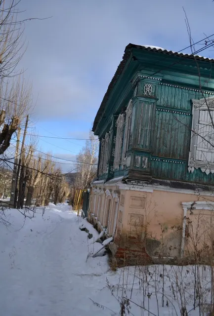Нежилое здание, назначение: нежилое, общей площадью 245,3 кв.м., количество этажей: 2, в том числе подземных 0, кадастровый номер: 74:25:0304309:114, расположенное по адресу: Российская Федерация, Челябинская область, городской округ Златоустовский, город Златоуст, улица им. В.И.Ленина, дом 35