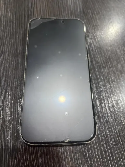 мобильный телефон марки "IPhone 15" 1 Штука (шт)