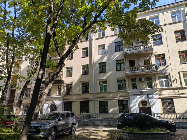 Продажа имущества, находящегося в собственности города Москвы, жилое помещение по адресу: г. Москва, Малый Лёвшинский, д. 14/9, стр. 1, кв. 13, площадью 25,2 кв.м (Этаж № 1), кадастровый номер: 77:01:0001055:1652
