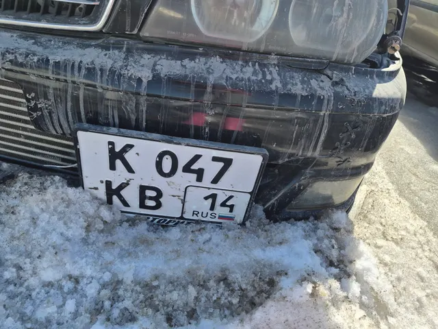 Транспортное средство Тойота Чайзер, г/н К047КВ14, черного цвета, все четыре колеса на месте, в ходе осмотра внешних повреждений не обнаружено