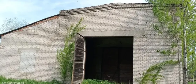 нежилое здание с земельным участком по адресу: Ярославская область, м.о. Первомайский, тер. Вараково-Кукобойское, зд. 5
