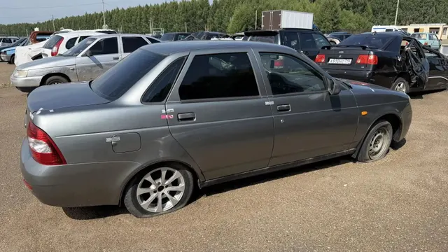 Автомобиль марки  LADA 217030 LADA PRIORA (97*)