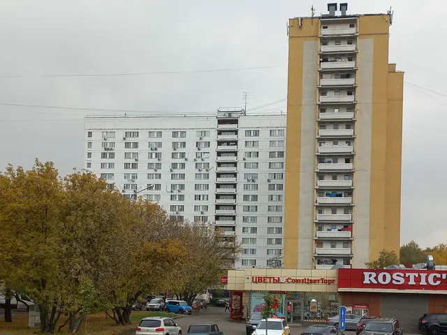 Продажа имущества, находящегося в собственности города Москвы: жилое помещение по адресу: г. Москва, Ярославское шоссе, д. 114, к. 2, кв. 1212, ком. 1, 1а, 1б,  площадью 12,7 кв. м. (Этаж № 12), кадастровый номер: 77:02:0013009:4756
