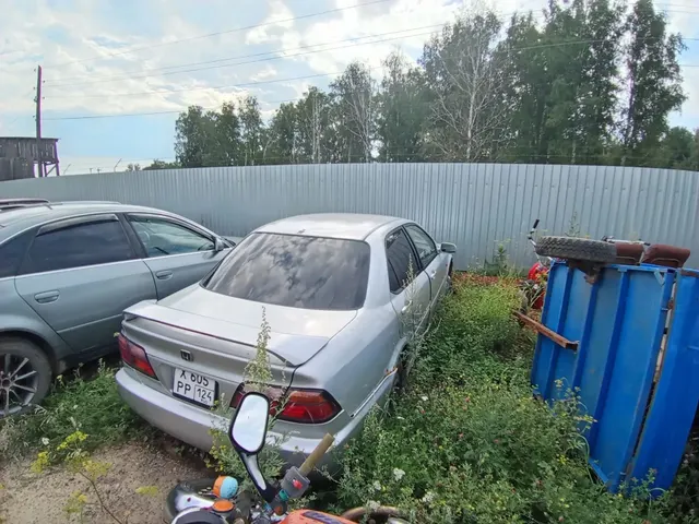 Автомобиль ХОНДА АККОРД, г/н Х605РР124, 2000 г.в., кузов № CF41157392, двигатель № 2066908, цвет серый комплектность и состояние  не проверялась данное  имущество обращено в доход государства, (Документы отсутствуют)Находится в Дзержинском районе