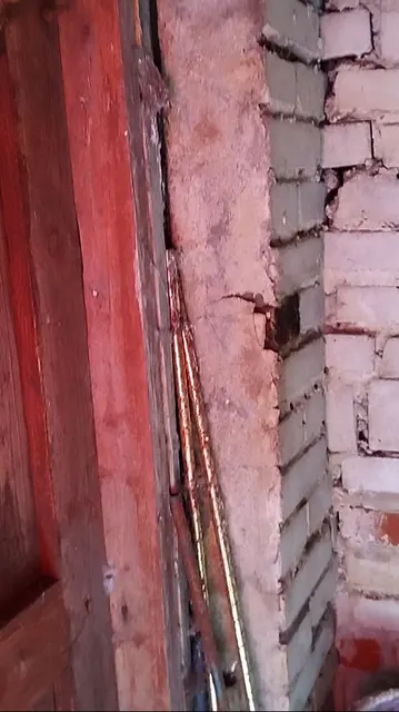 Гараж площадью 16,5 кв. м, с земельным участком