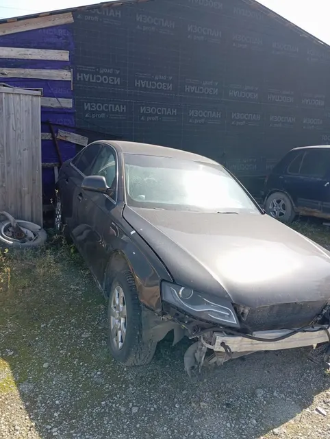 Автомобиль АУДИ А4 г.р.з. О525 РА 72 черного цвета (ключи и документы отсутствуют, техническое состояние не проверялось, пробег не известен). Имущество продается в том виде, в каком оно есть, в случае продажи возврату/обмену не подлежит. За скрытые дефекты имущества Продавец ответственности не несет.