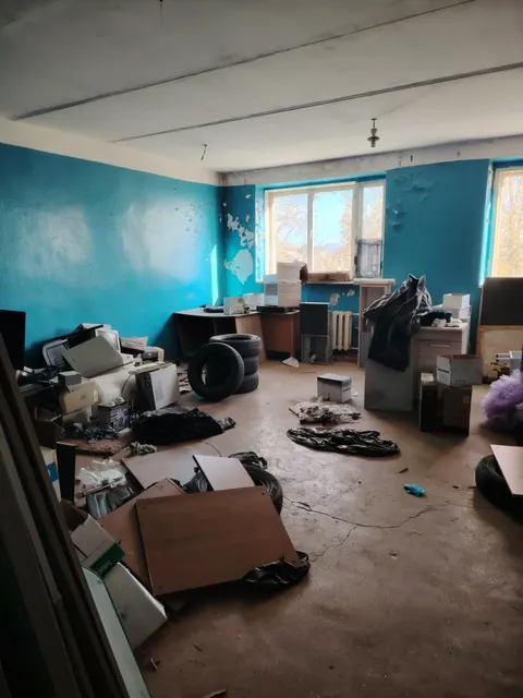Нежилое помещение № 36, общая площадь 39,4 кв.м., этаж: 2, по адресу: Приморский край, г. Артем, ул. Михайловская, д. 10