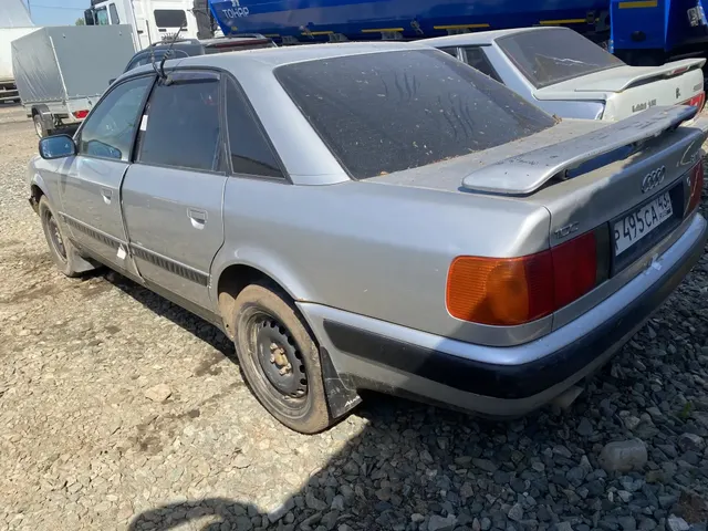 Автомобиль марки Audi 100, 1993 г.в., г/н Р495СА43, рабочее состояние не проверялось (Уведомление №783 К от 20.03.2026 г.)