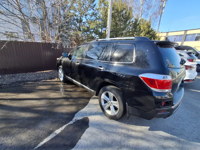 Автотранспортное средство – Автомобиль марки TOYOTA HIGHLANDER, № двигателя 2GR 6165763, № кузова JTEES42A602203357, Цвет - черный,  2012года выпуска, государственный номер В 287 СМ 716 RUS