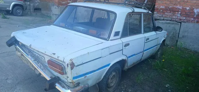 Автомобиль ВАЗ 2103, г/н А727ОВ24, 1974 г.в., кузов № 0257003, двигатель № 0260196, цвет бежевый, комплектность и состояние не проверялась данное  имущество обращено в доход государства. Находится в г. Игарка (Документы, ключи отсутствуют, )