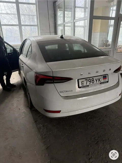 Должник ГУП ДНР "РЦ "ТОРГОВЫЙ ДОМ "УГОЛЬ ДОНБАССА". Автомобиль легковой комби (хэтчбек) SKODA OCTAVIA, 2021 г.в., регистрационный номер Е798УКДНР, цвет белый, VIN: XW8AN4NX1NH008270, ТС 290741. Нач. цена: 1355699,38 руб., в т.ч. НДС 22%. Задаток: 203 360 руб.