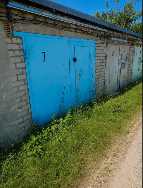 Здание, площадь 18,8 кв.м., назначение: нежилое, наименование: гараж.