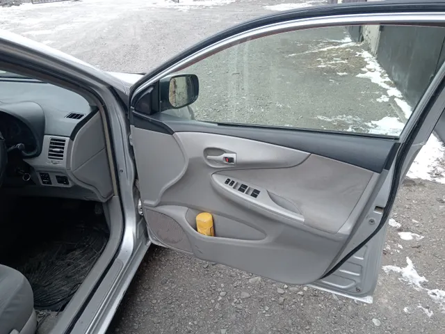 TOYOTA COROLLA AXIO