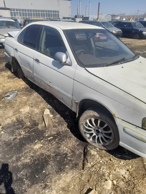 Автомобиль Ниссан Санни, г/н Н052УХ174, 1998 г.в., кузов FNB15001103