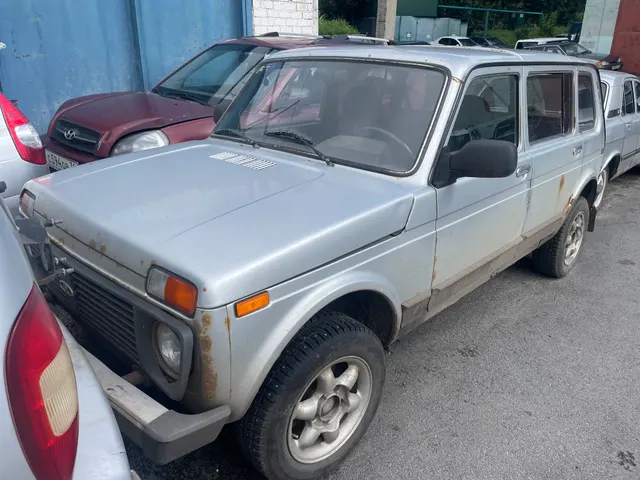 Продажа автомобиля Лада 213100, 2010 года выпуска