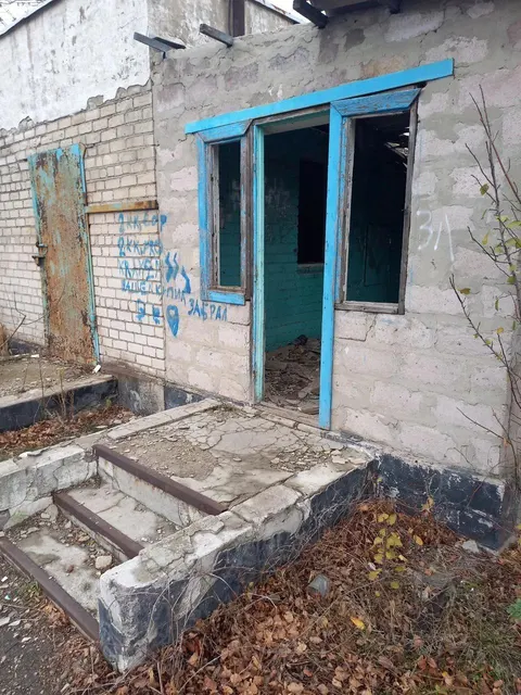 Аренда нежилого помещения (без коммунальных услуг) общей площадью 21,3 кв. м, с кадастровым номером 95:32:0301015:191, расположенное по адресу: Российская Федерация, Луганская Народная Республика, городской округ Стаханов, город Алмазная, улица Терешковой (стадион в районе жилого дома №50)
