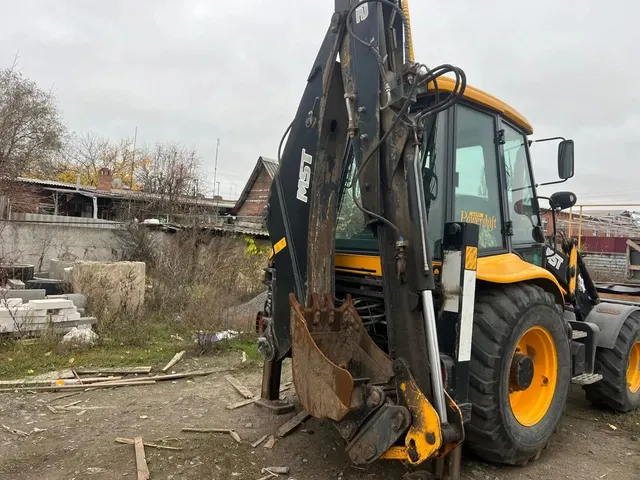Экскаватор-погрузчик MST модель М542, 2019 г.в., г/н 0677ОТ61, желто-черного цвета, колесный, паспорт RU TK 002113, должник ООО СМР-1 (ИНН 6155069599), (Поручение ТУ Росимущества в РО от 27.08.2026 № 61-1401-У). Адрес (местоположение): Ростовская область, г. Шахты, пр-кт Победа Революции, 111.