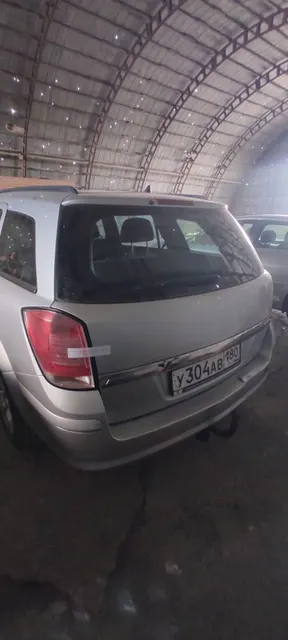 Автомобиль «OPEL» модель «ASTRA», года выпуска 2006, государственный регистрационный номер «У304АВ180» VIN:W0L0AHL3572003815 (запрещено отчуждение на территории РФ до 15.06.2028)