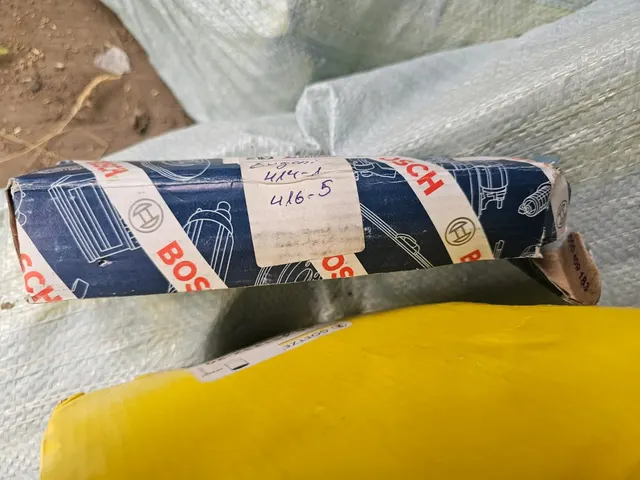 Гильзы цилиндров для двигателя внутреннего сгорания грузового автомобиля, в коробе с надписями «GOETZE, бумажные бирки с информацией 15-451232-20/DAF/Kurum Gideme Ringli/ Passat MX340S2 Euro 5» в комплекте с резиновыми кольцами и посадочной пастой – 6 шт. Гильзы цилиндров для двигателя внутреннего сгорания грузового автомобиля, в коробе с надписями «GOETZE, бумажные бирки с информацией 15-451231-20/DAF/Kurum Gideme Ringli/ Passat MX340S2 Euro 5» в комплекте с резиновыми кольцами