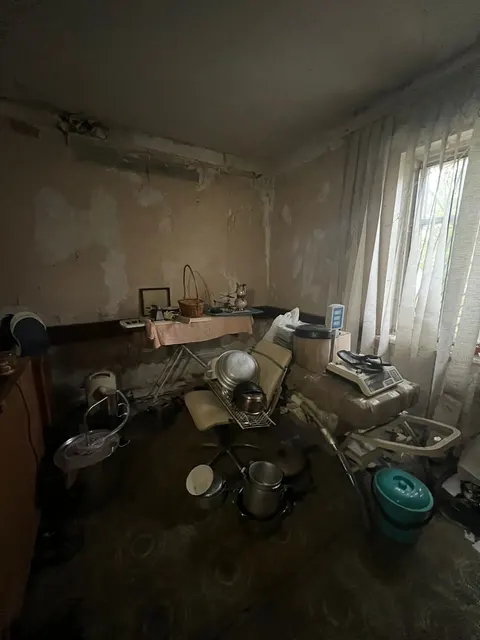 Продажа муниципального имущества, расположенного по адресу: Российская Федерация, Республика Крым, г.о. Симферополь, г. Симферополь, ул. Русская, д. 1а - общей площадью 529,4 кв. м,  с кадастровым номером 90:22:010305:13689, расположенного на земельном участке общей площадью 898 +/- 10 кв. м, с кадастровым номером 90:22:010305:12916;