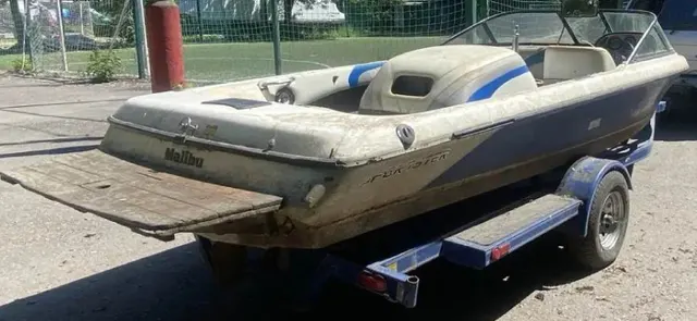 Продажа транспортного средства Спецтехника водное  транспортное средство - катер-буксировщик марки Malibu Sportster, 2002 года  выпуска, идентификационный номер МА5761RUS50, строительный  идентификационный номер (VIN) US-MB2E9562F203