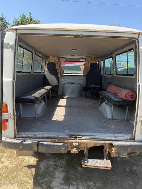 Автомобиль УАЗ-220694-04