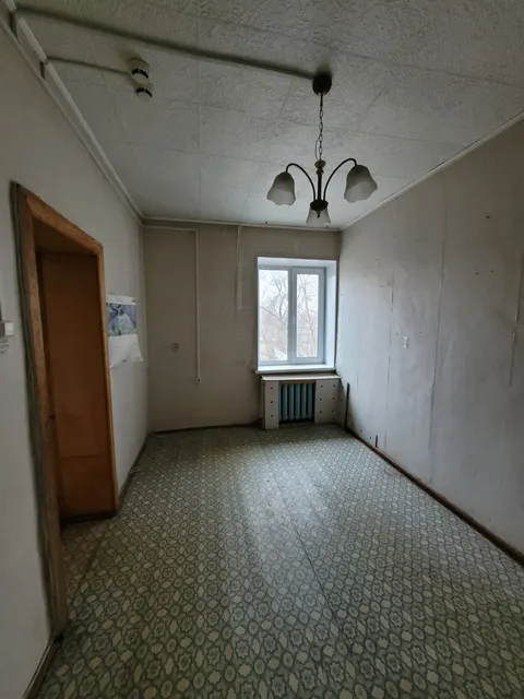 Право на заключение договора аренды нежилых помещений 1П (номера на поэтажном плане: 15,16,17,18) с кадастровым номером 55:36:090301:14720 общей площадью 69,6 кв. м, расположенных на 2 этаже здания по адресу: г. Омск, ул. Братская, д.13.