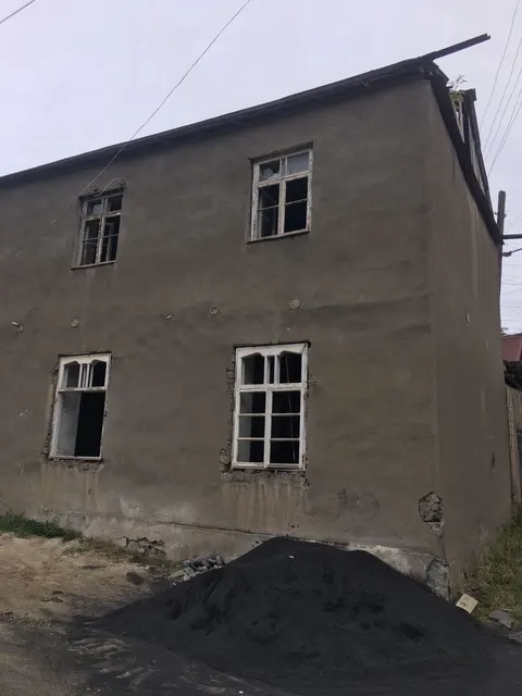 Земельный участок с кадастровым номером 05:32:000001:785, с расположенным на нем объектом недвижимого имущества - Административное здание с КН 05:32:000001:1425, по адресу: Республика Дагестан, р-н Рутульский, с. Рутул