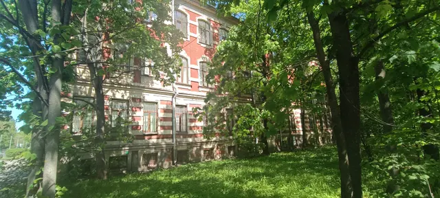 Аукцион по продаже нежилого здания и земельного участка по адресу: г. Санкт-Петербург, г. Пушкин, Октябрьский бульвар, дом 20/49, литера А.