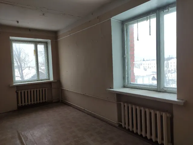 Нежилое помещение с кадастровым номером 37:08:050307:366, площадью 19,7 кв.м., расположенное по адресу: Ивановская область, р-н Комсомольский, г. Комсомольск, ул. Люлина, д. 16, пом. 62 (3 этаж, лит.А)