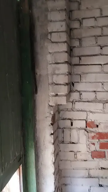 Гараж площадью 17 кв. м, с земельным участком