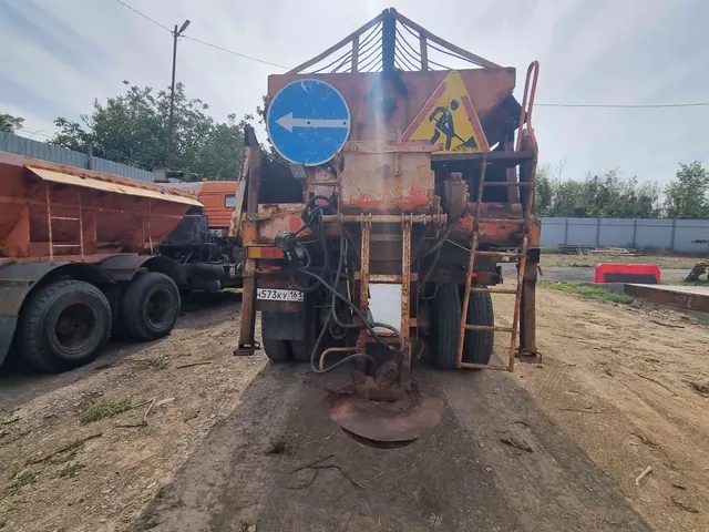 Транспортное средство: Машина дорожная комбинированная ЭД 405А2 КАМАЗ 65111, государственный регистрационный знак Н573КУ 161/rus, идентификационный номер (VIN) Х5V696632A0002785, год изготовления 2010, цвет кузова – оранжевый.