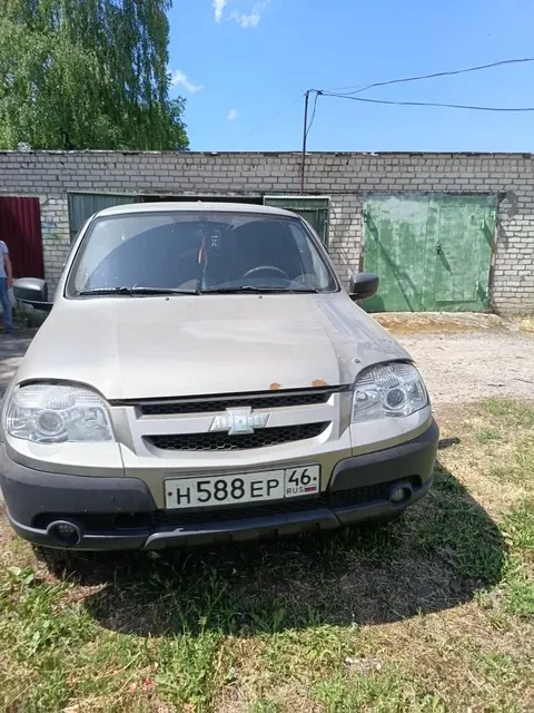 Легковой автомобиль CHEVROLET NIVA 212300-55
