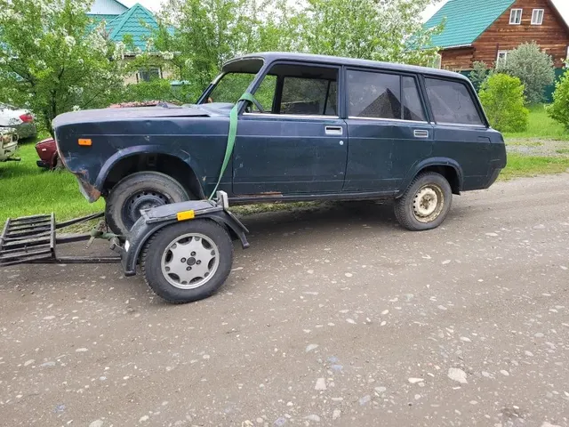 Автомобиль ВАЗ 21043, г/н С638ТМ124, 2004 г.в., VIN XTK21043040023390, двигатель № 7645628, цвет темно-зеленый, рабочее состояние и комплектность не проверялось. Находится в Ермаковском районе, данное имущество обращено в доход государства (Документы и ключи отсутствуют). (1762/25)